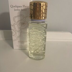Quelques Fleurs Jardin Secret Eau de Parfum - Gold and Clear